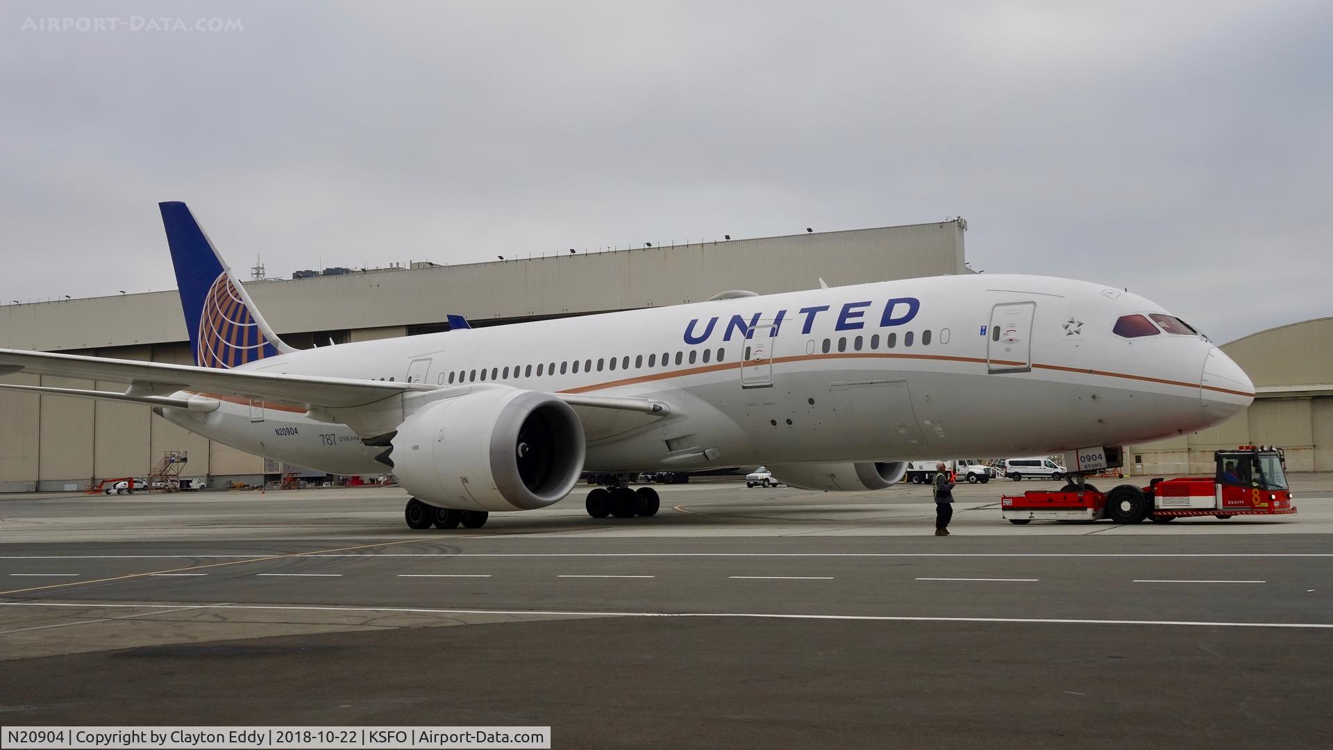 N20904, 2012 Boeing 787-8 Dreamliner C/N 34824, SFO 2018.