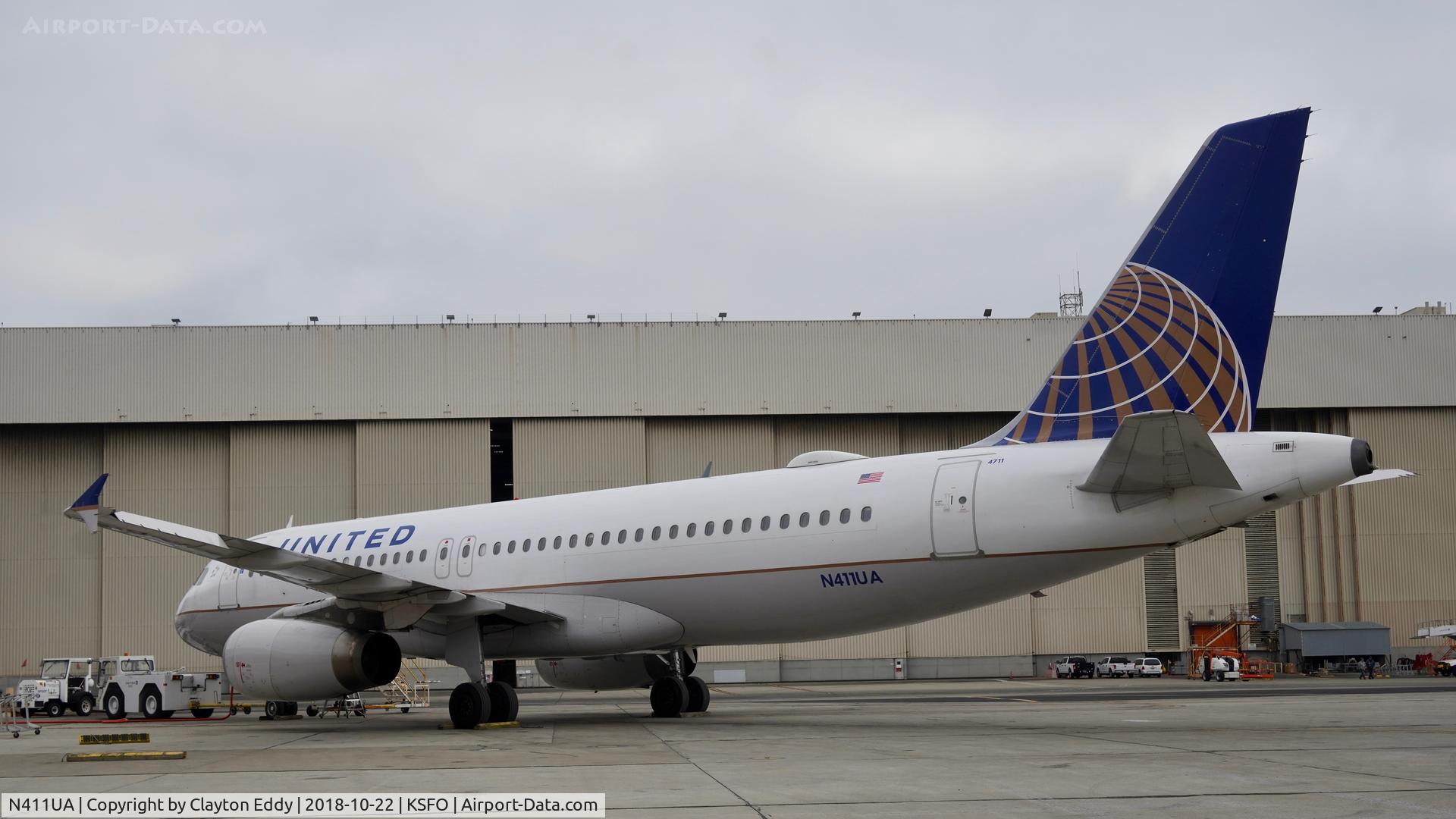 N411UA, 1994 Airbus A320-232 C/N 464, SFO 2018.