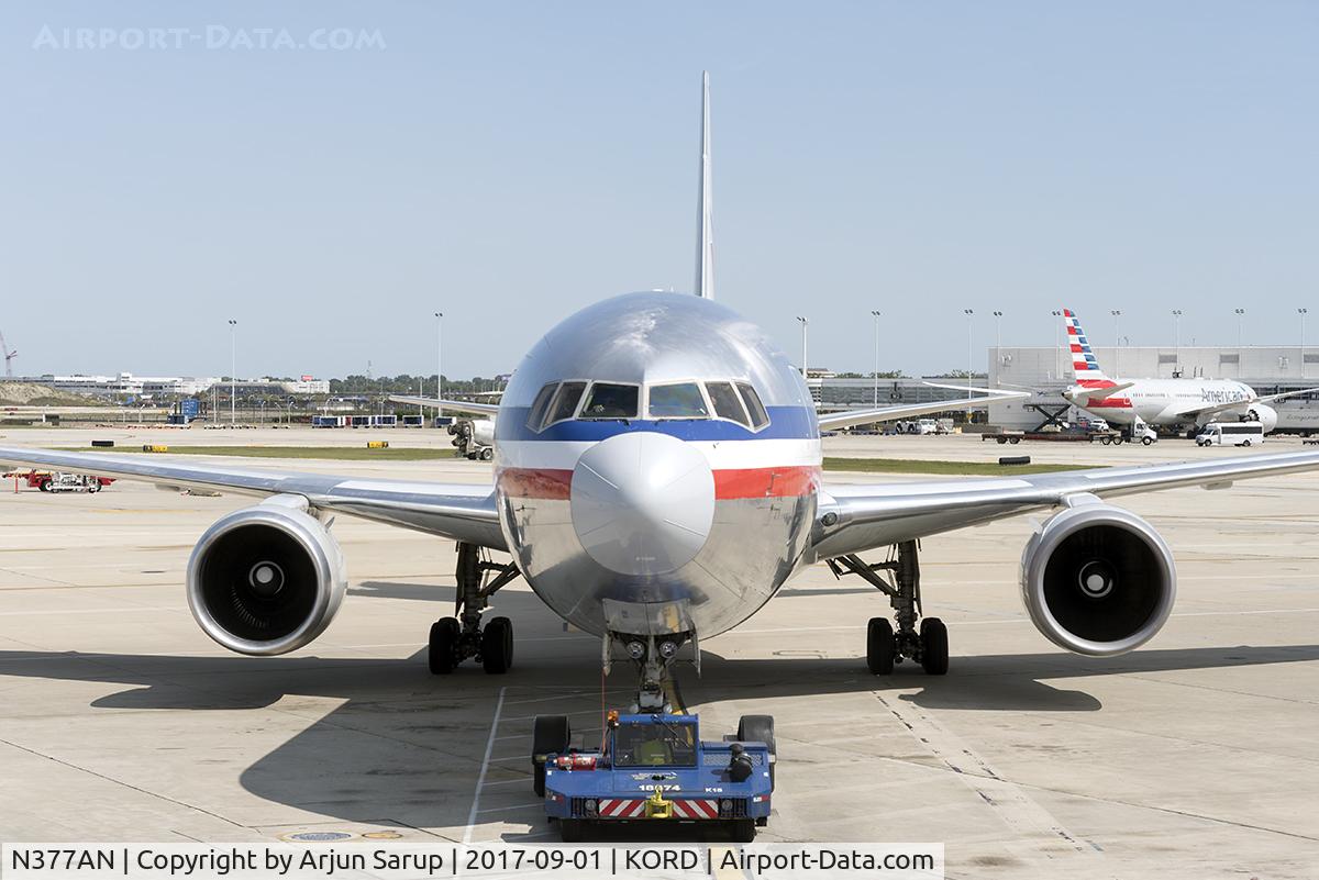 N377AN, 1992 Boeing 767-323 C/N 25446, Pushback at ORD.