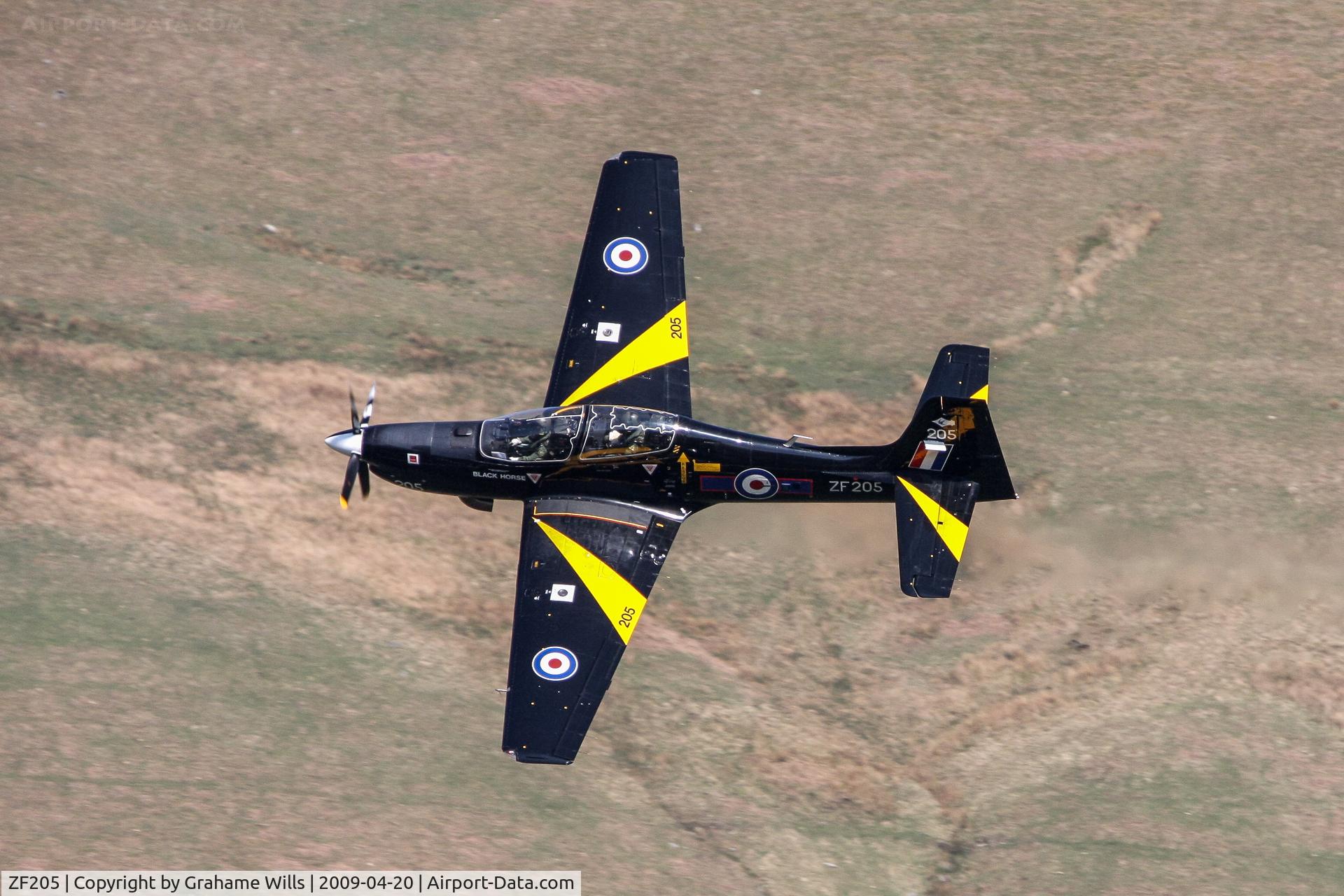 ZF205, 1989 Short S-312 Tucano T1 C/N S030/T30, Shorts Tucano T1 ZF205 1 FTS RAF, M6 Pass 24/4/09