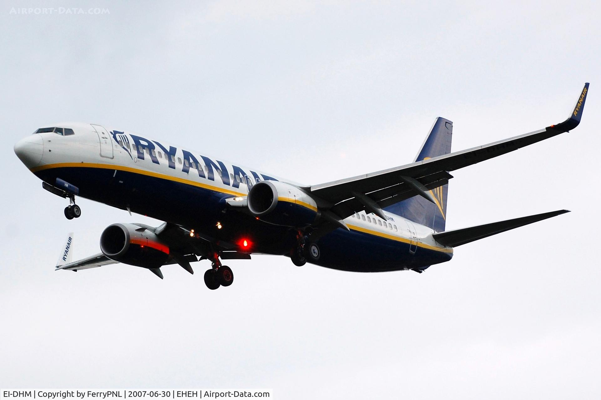 EI-DHM, 2005 Boeing 737-8AS C/N 33821, Landing of Ryanair B738 in EIN