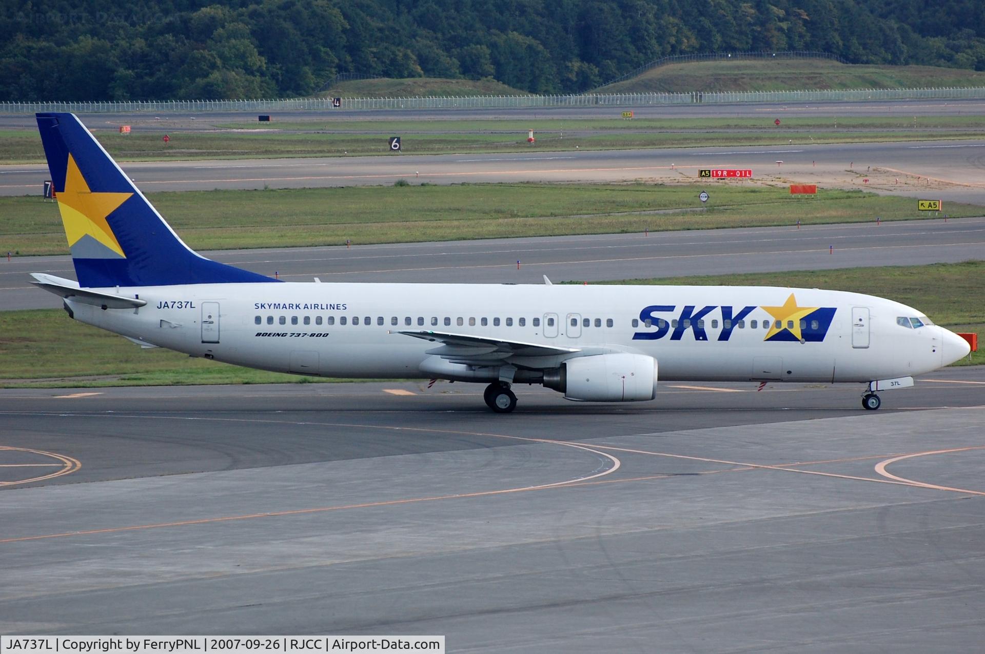 JA737L, 2006 Boeing 737-86N C/N 32694, Skymark B737 arriving