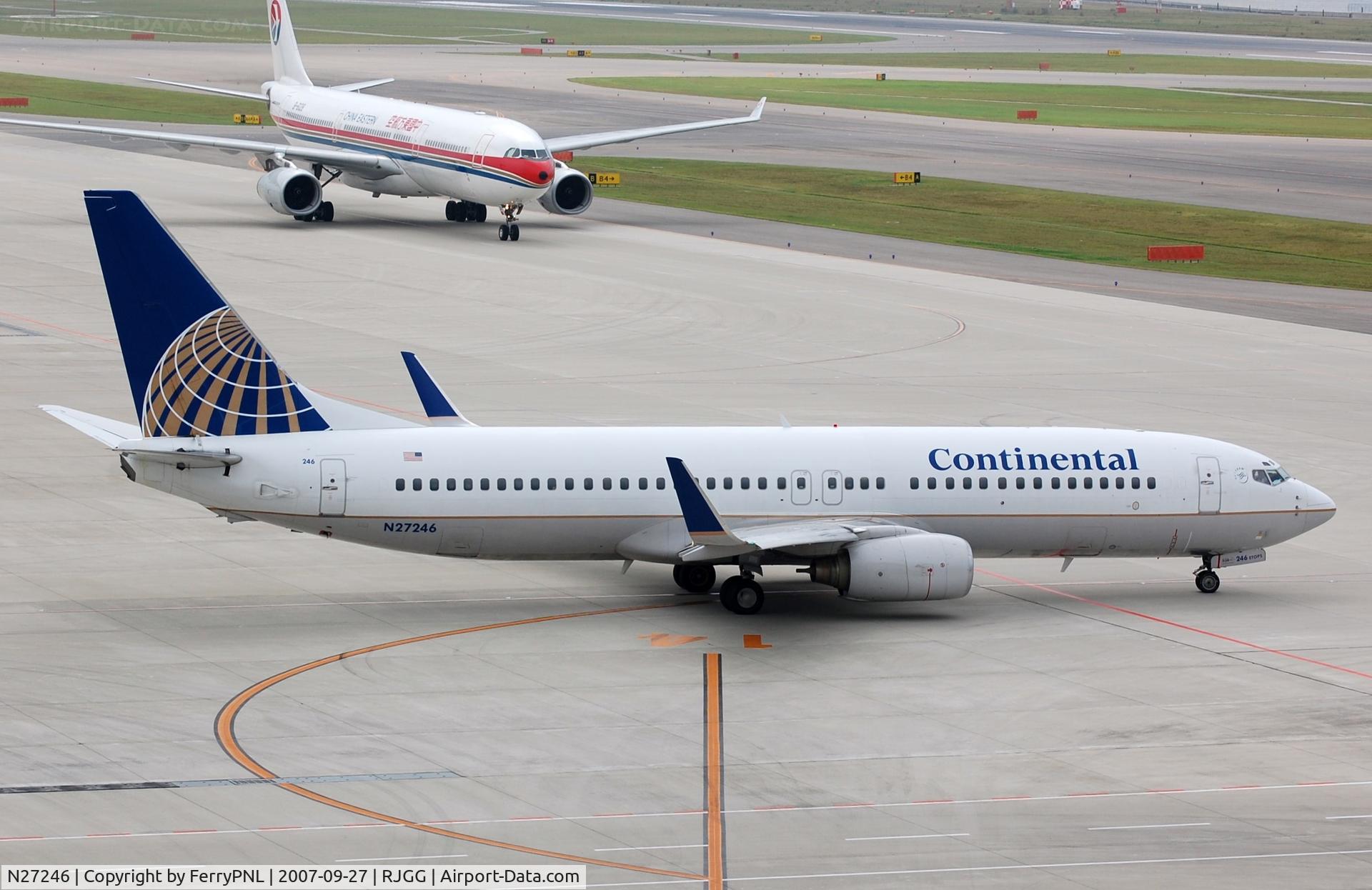 N27246, 1999 Boeing 737-824 C/N 28956, Continantal B738 in Japan.