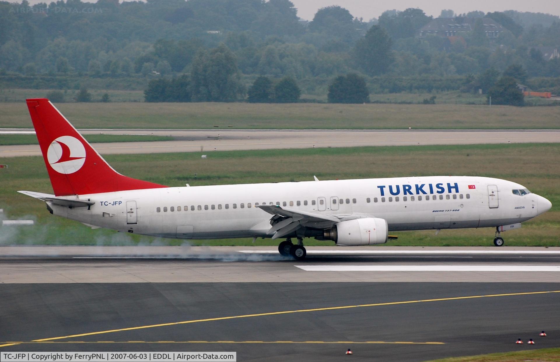 TC-JFP, 1999 Boeing 737-8F2 C/N 29778/349, Turkish B738 touching down.
