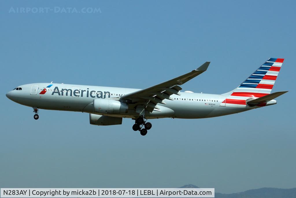 N283AY, 2009 Airbus A330-243 C/N 1076, Landing