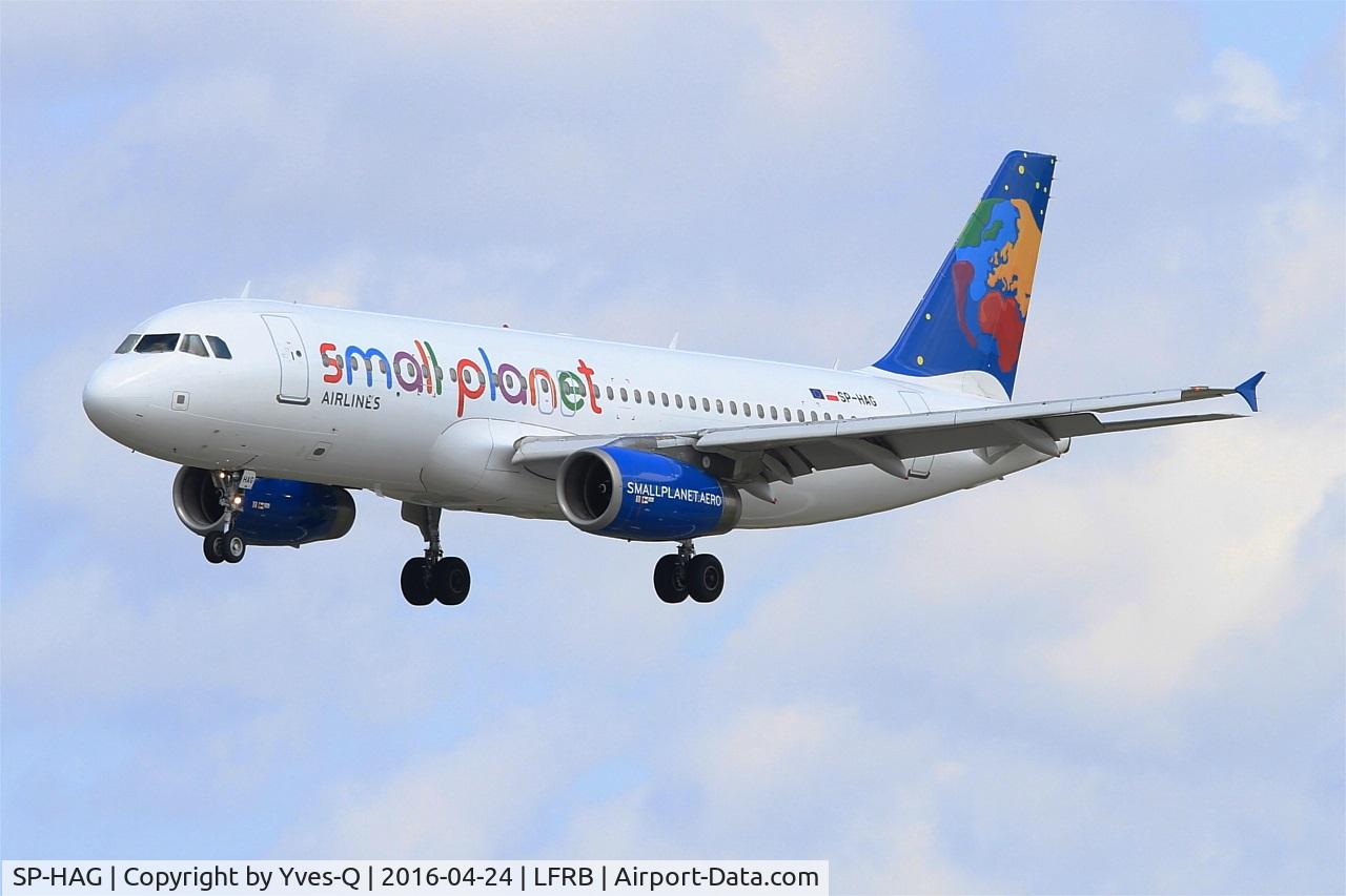 SP-HAG, 2002 Airbus A320-232 C/N 1723, Airbus A320-232, Short approach rwy 25L, Brest-Bretagne airport (LFRB-BES)