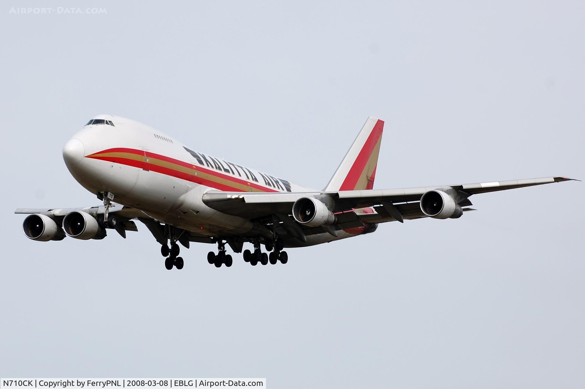 N710CK, 1997 Boeing 747-4B5F/SCD C/N 26406, Kalitta B742F landing in LGG. Aircraft strored in 2008