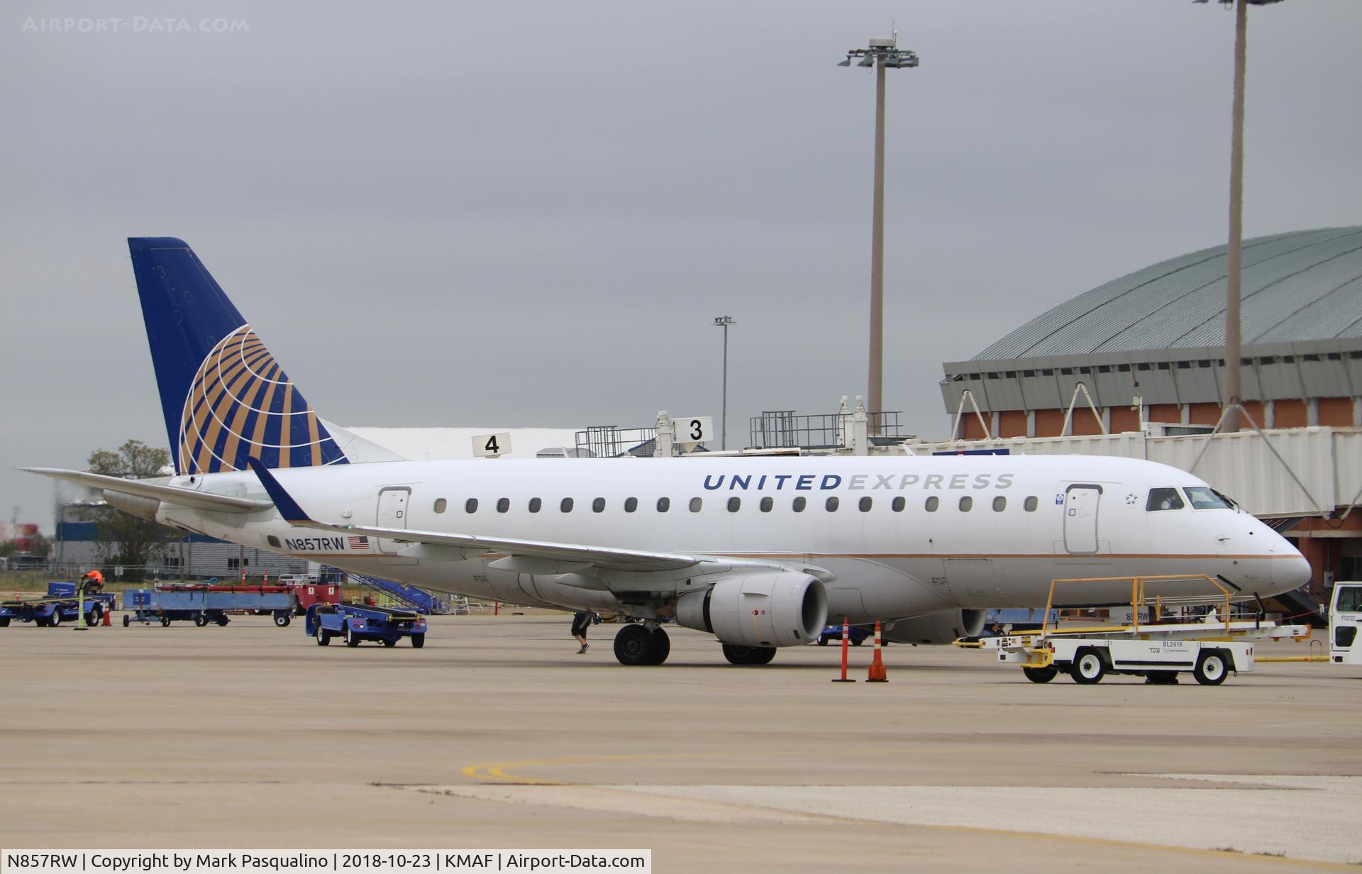 N857RW, 2005 Embraer 170SE (ERJ-170-100SE) C/N 17000079, ERJ-170-100 SE