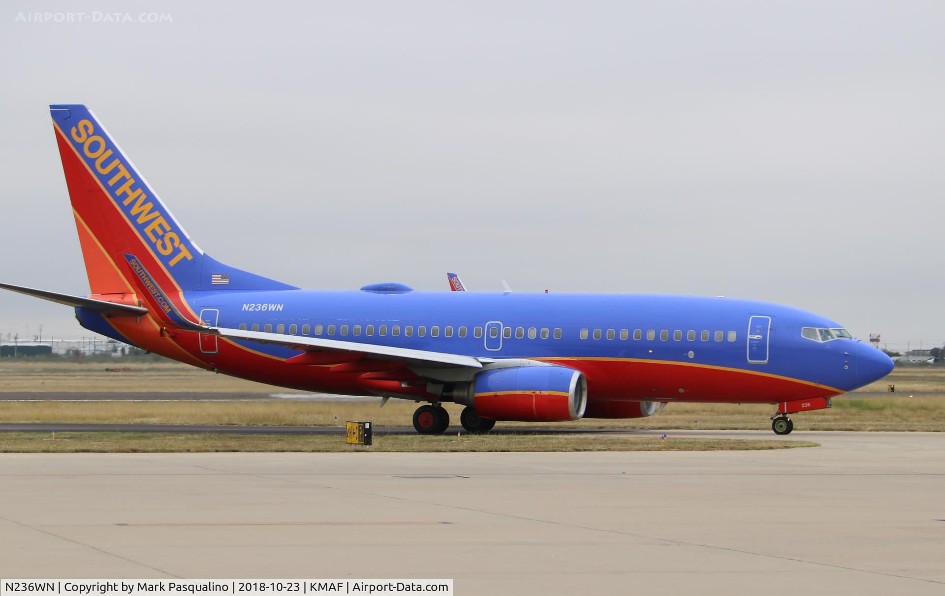 N236WN, 2006 Boeing 737-7H4 C/N 34631, Boeing 737-7H4