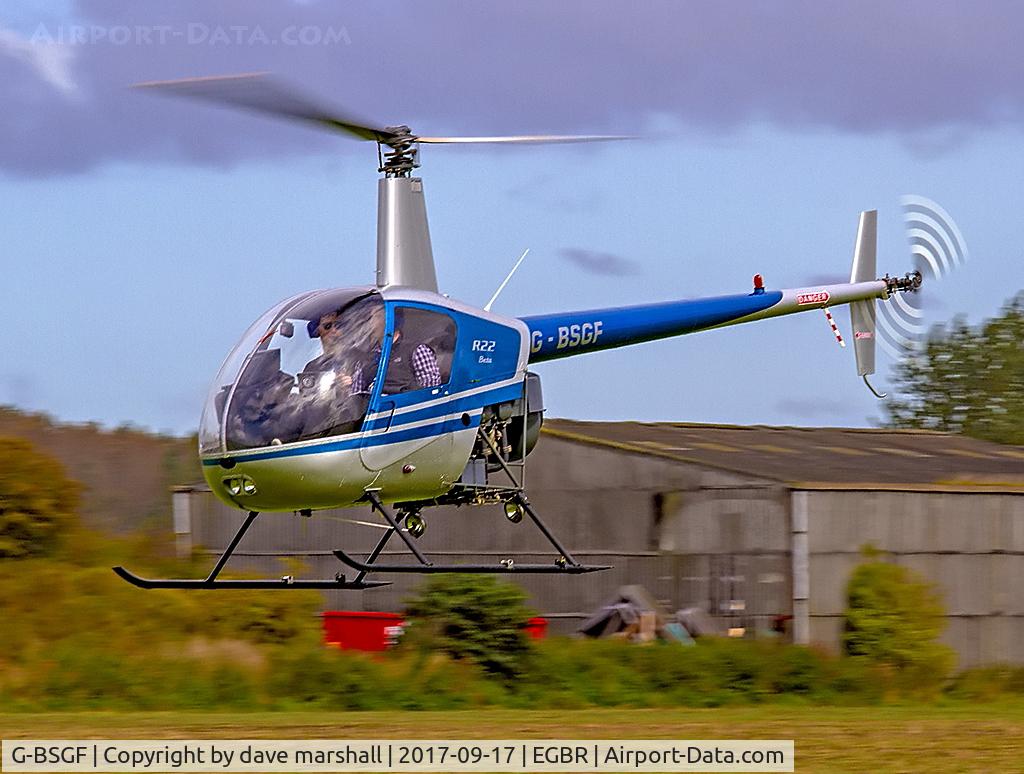 G-BSGF, 1990 Robinson R22 Beta C/N 1383, Training