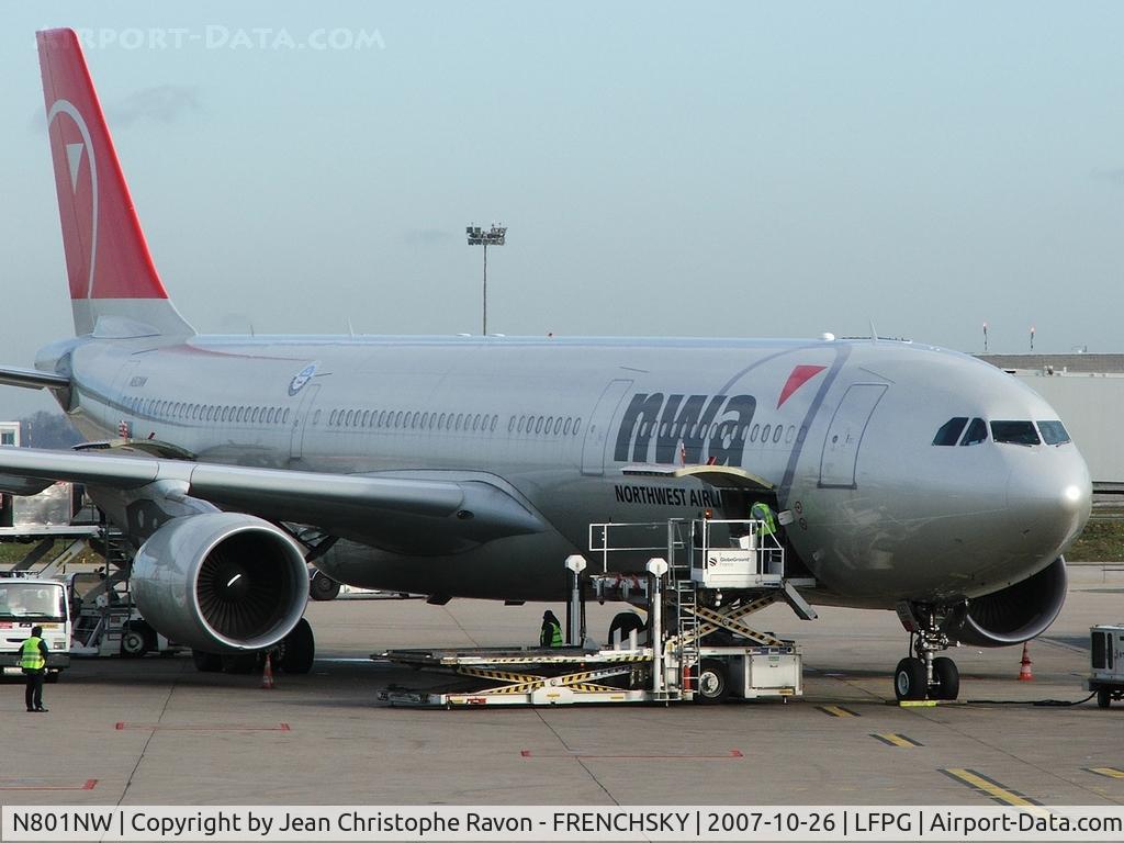 N801NW, 2003 Airbus A330-323 C/N 0524, Northwest Airlines at CDG T1