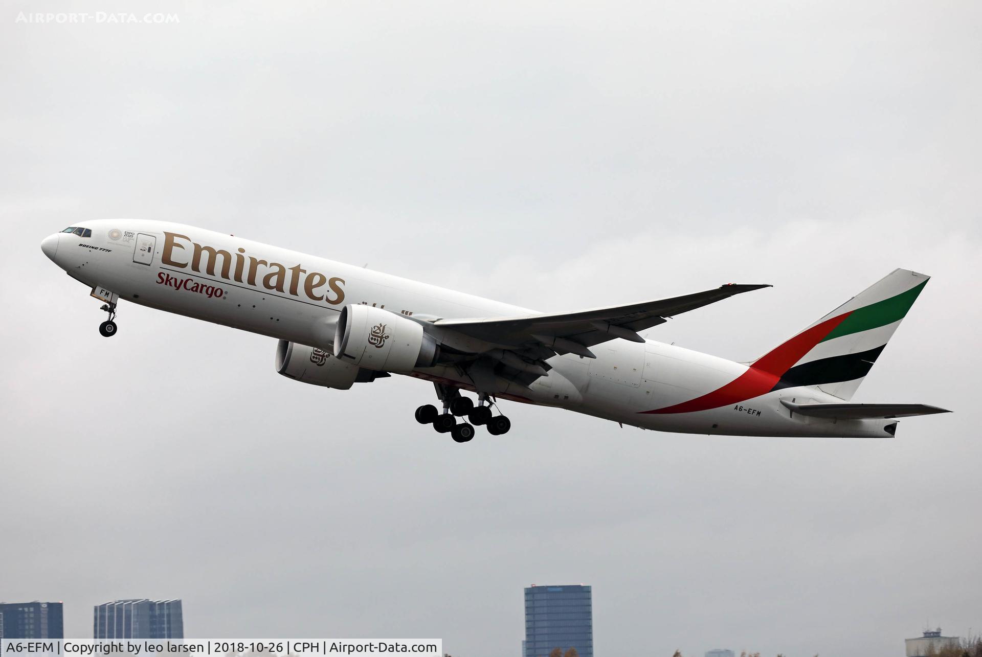 A6-EFM, 2013 Boeing 777-F1H C/N 42231, COPENHAGEN 26.10.2018 t/o r-22r