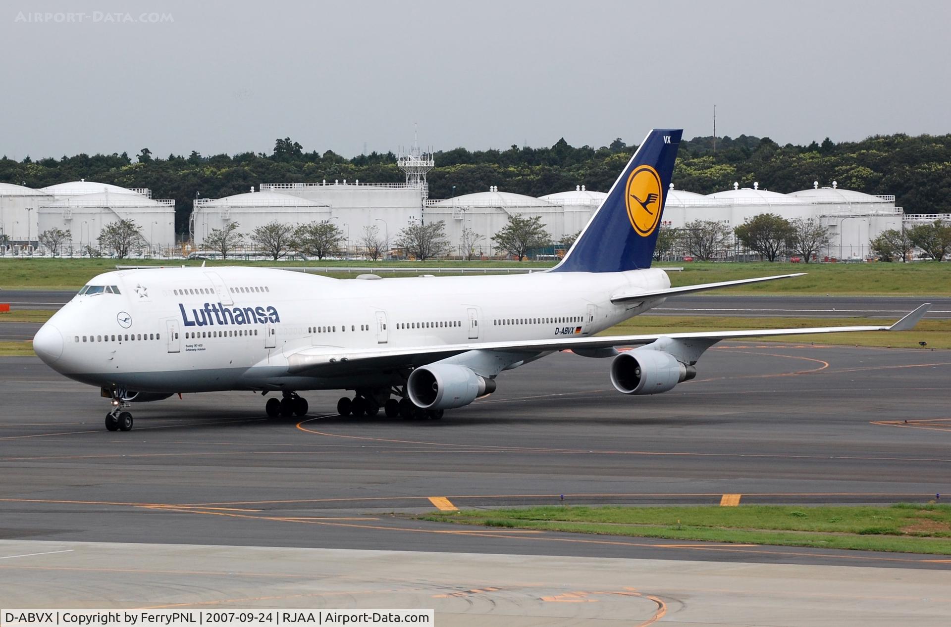 D-ABVX, 1999 Boeing 747-430 C/N 29868, Lufthansa B744 arrived in NRT