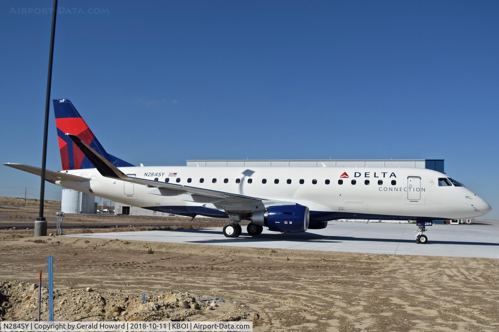 N284SY, 2018 Embraer 175LR (ERJ-170-200LR) C/N 17000750, Parked on the Skywest maintenance ramp.