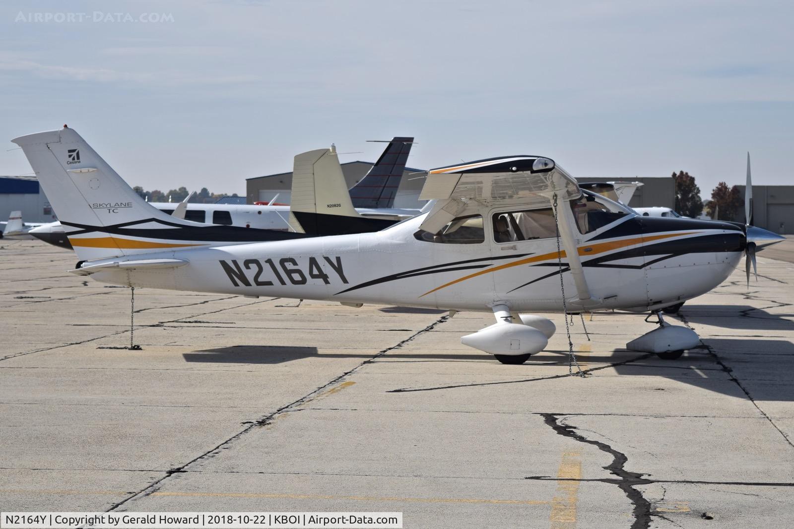 N2164Y, 2007 Cessna T182T Turbo Skylane C/N T18208685, Parked on the south GA ramp.