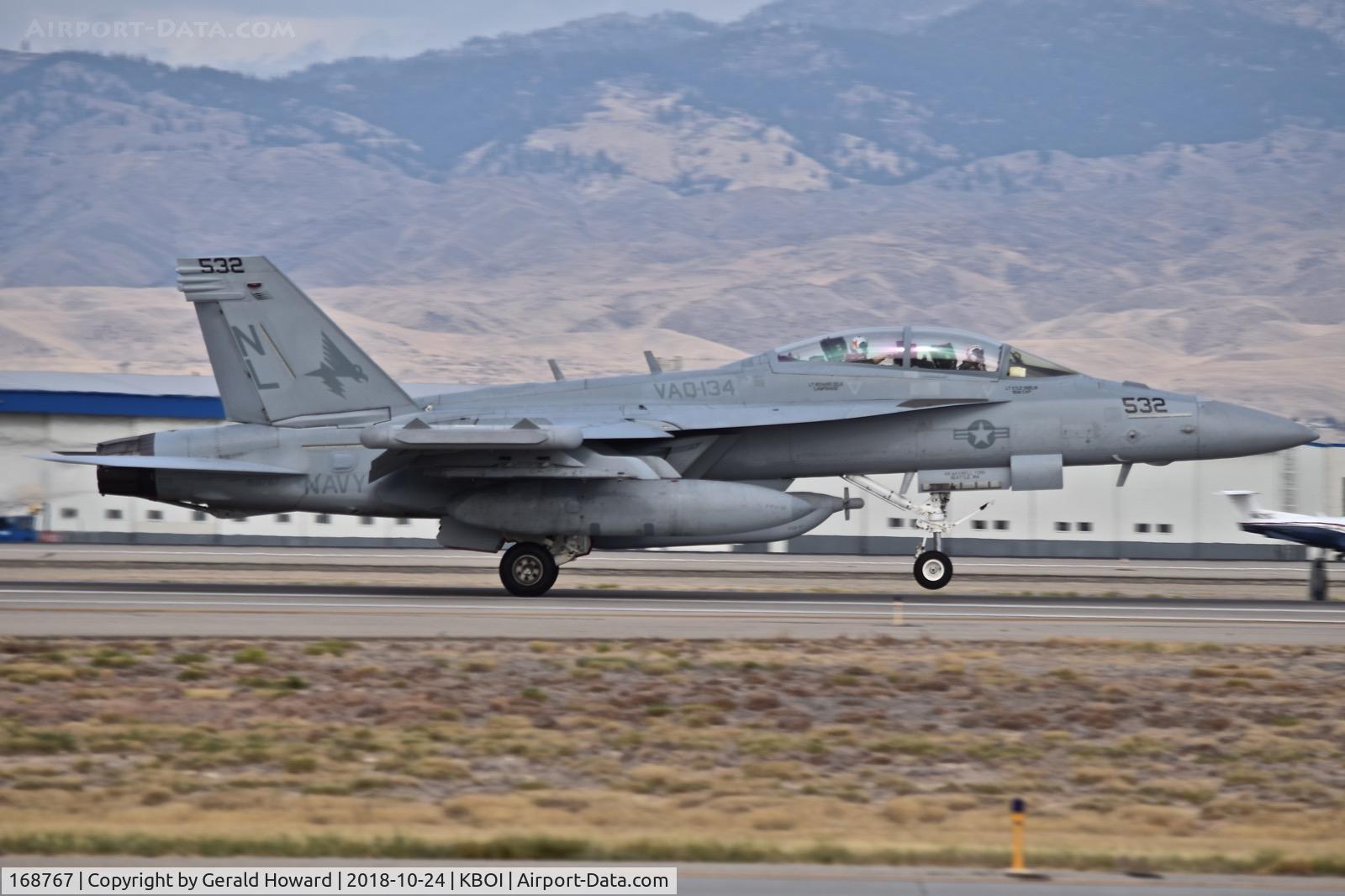 168767, 2015 Boeing EA-18G Growler C/N G-81, Take off run on RWY 10R. VAQ-134 