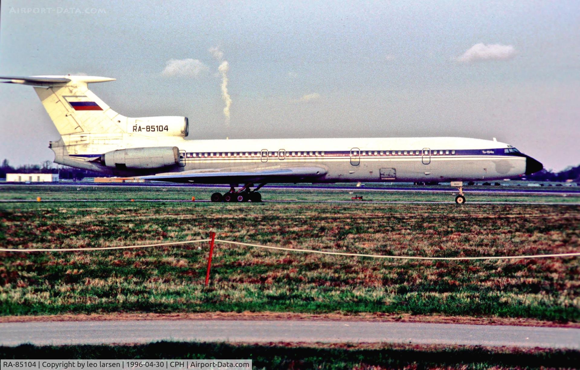 RA-85104, 1975 Tupolev Tu-154B C/N 75A104, copenhagen30.4.1996