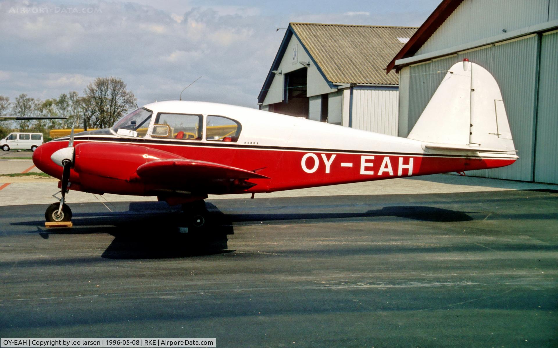 OY-EAH, 1956 Piper PA-23-150C  Apache Apache C/N 23-575, Roskilde 8.5.1996