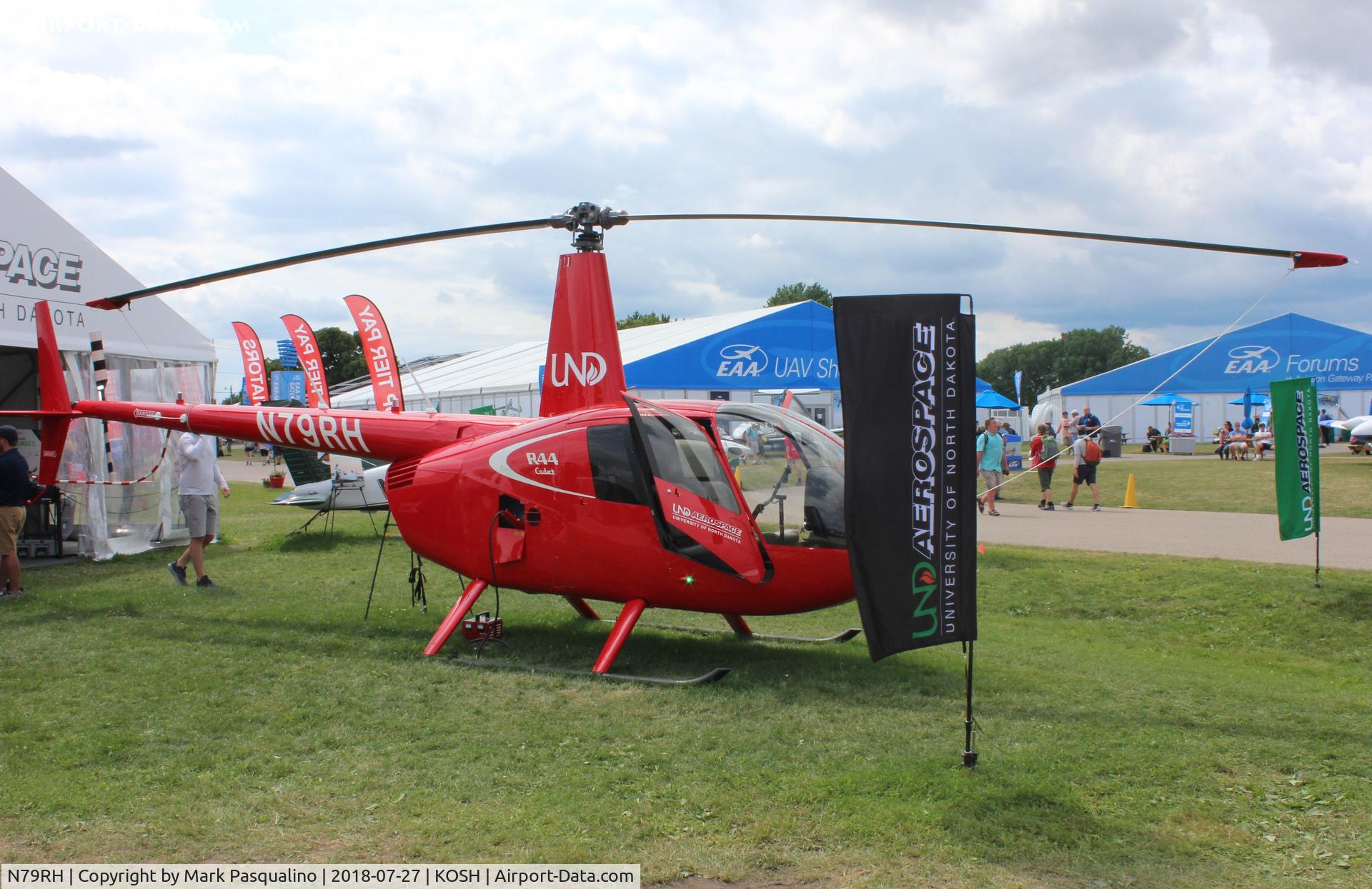 N79RH, 2017 Robinson R44 C/N 30011, Robinson R44