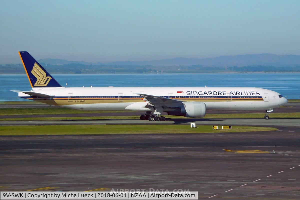 9V-SWK, 2007 Boeing 777-312/ER C/N 34576, At Auckland