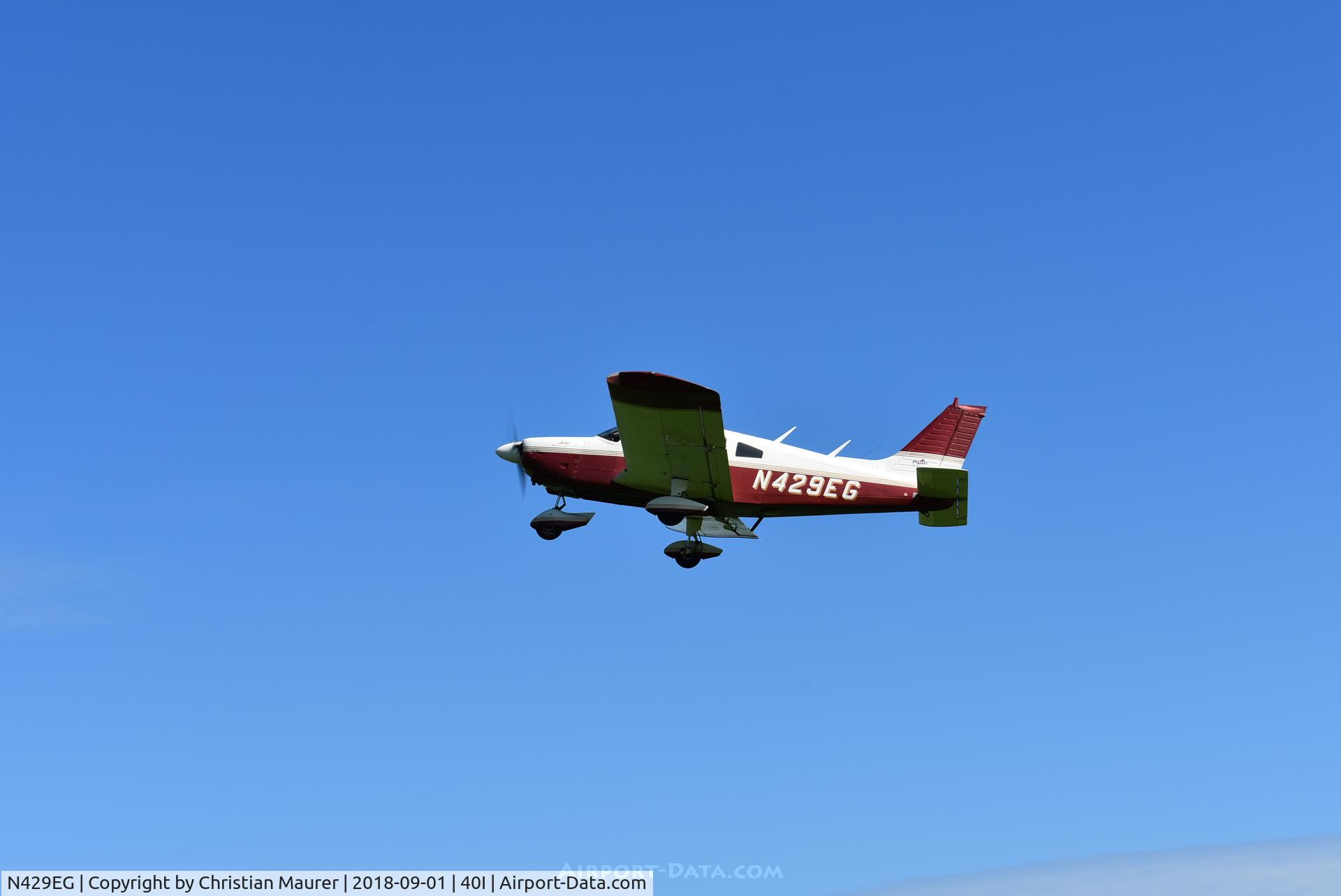 N429EG, 1974 Piper PA-28-180 C/N 28-7405188, Piper Cherokee 180 takeoff
