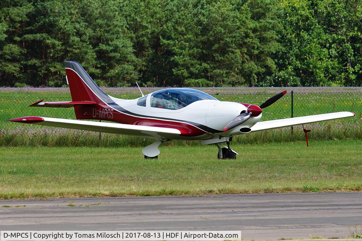 D-MPCS, Aveko VL-3 Evolution C/N VL-3-223, Airport Heringsdorf (HDF/EDAH), on the isle of Usedom at the Baltic Sea coast, Germany
