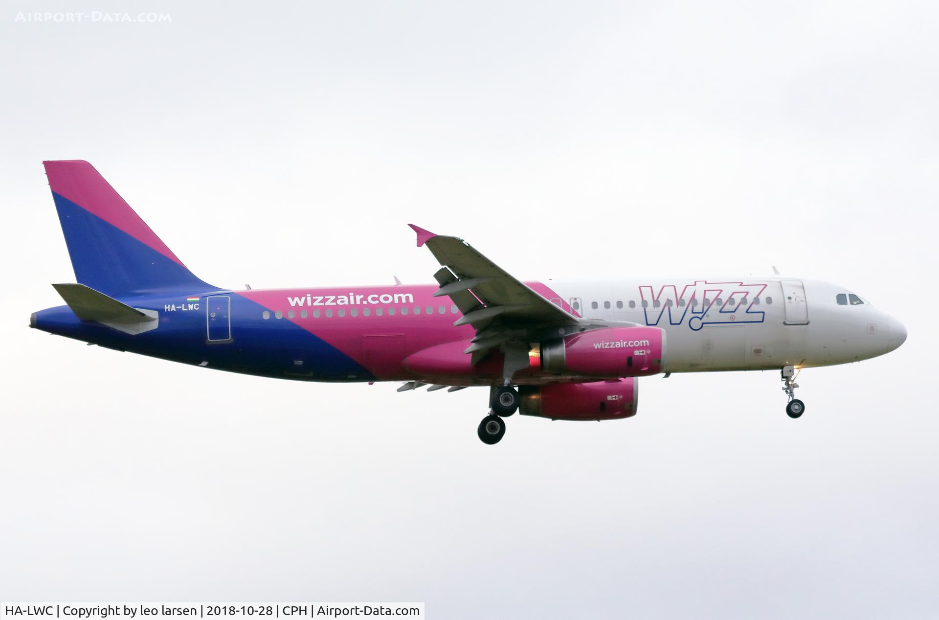 HA-LWC, 2010 Airbus A320-232 C/N 4323, Copenhagen 28.10.2018