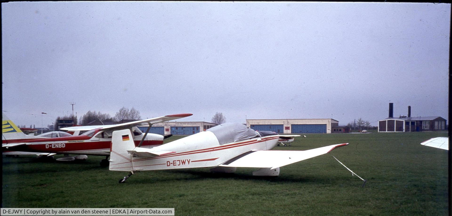 D-EJWY, CEA Jodel DR-1050 Sicile C/N 208, Aachen-Merzbrück, (EDCM back then)  ; early 1980's (grass runways)