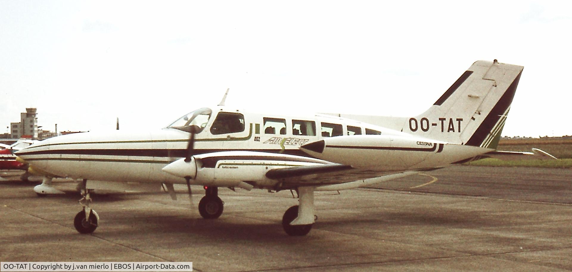 OO-TAT, 1975 Cessna 402B Utililiner C/N 402B-0823, Static display Ostend Air show, Belgium