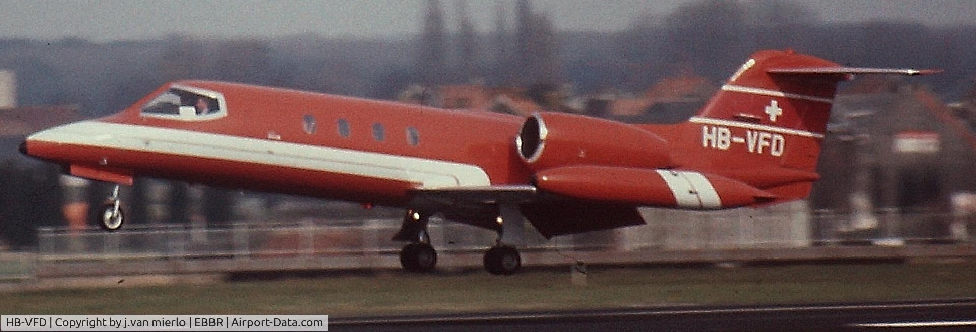HB-VFD, 1977 Gates LearJet 36A C/N 029, Landing Brussels 25L