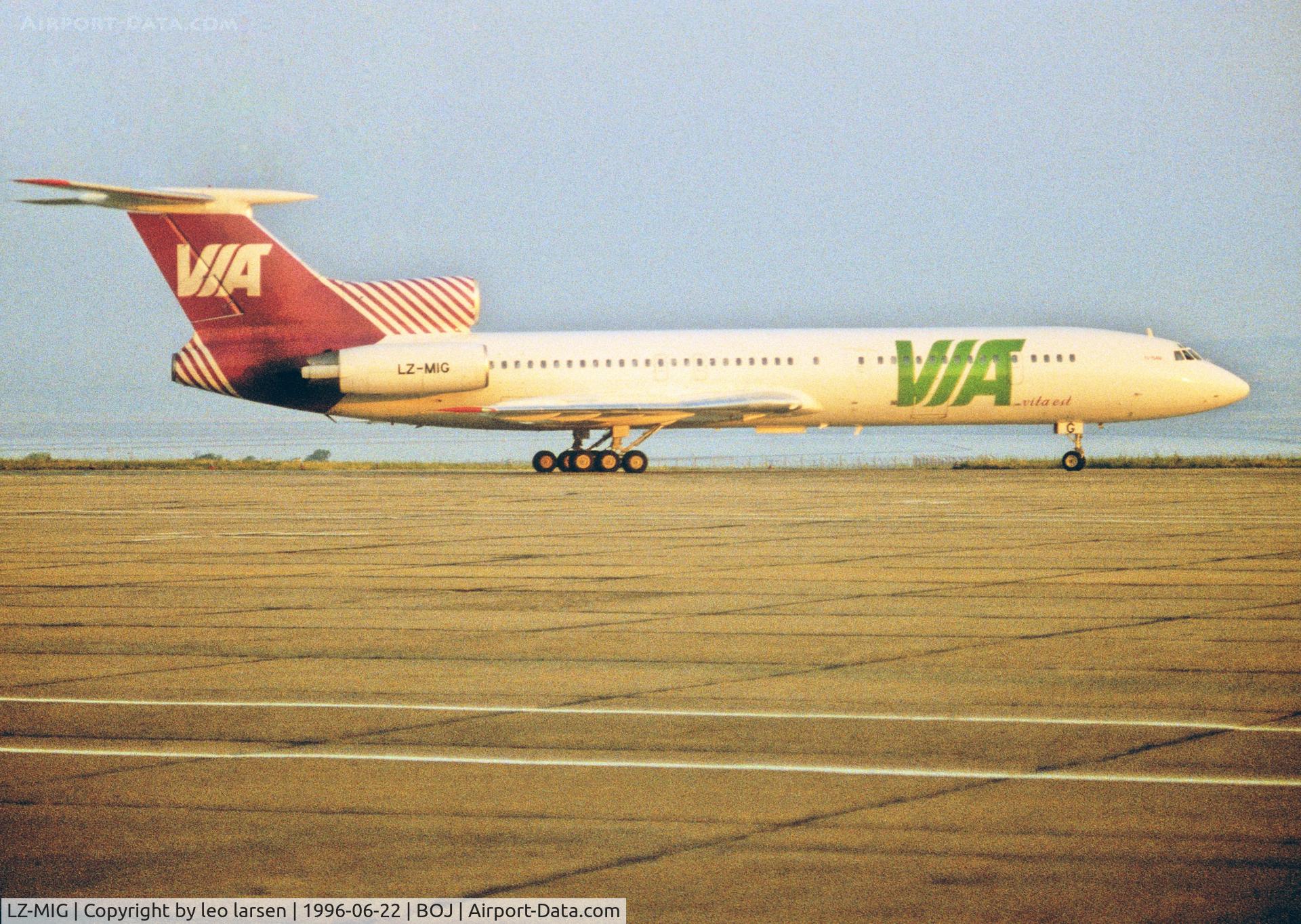 LZ-MIG, 1990 Tupolev Tu-154M C/N 90A840, Burgas 22.6.1996