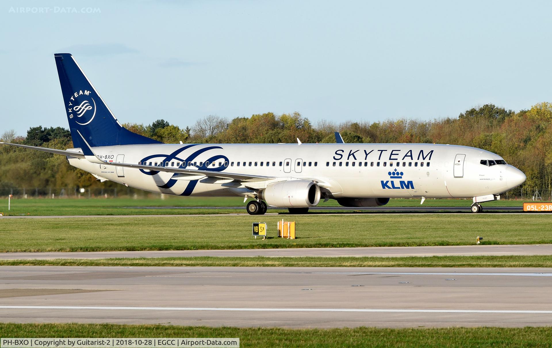 PH-BXO, 2001 Boeing 737-9K2 C/N 29599, At Manchester