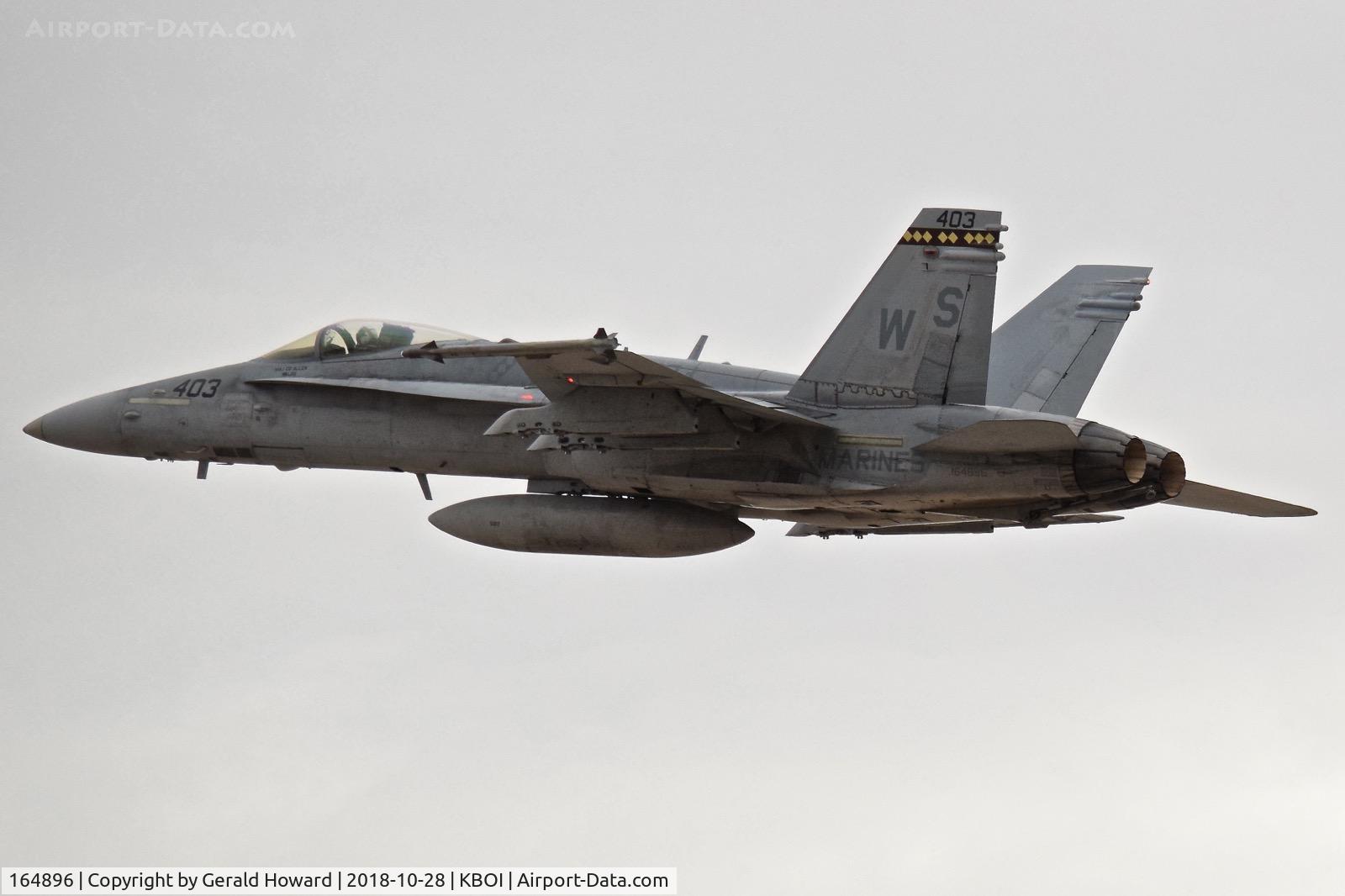 164896, McDonnell Douglas F/A-18C Hornet C/N 1228/C357, Departing BOI. VMFA-323 