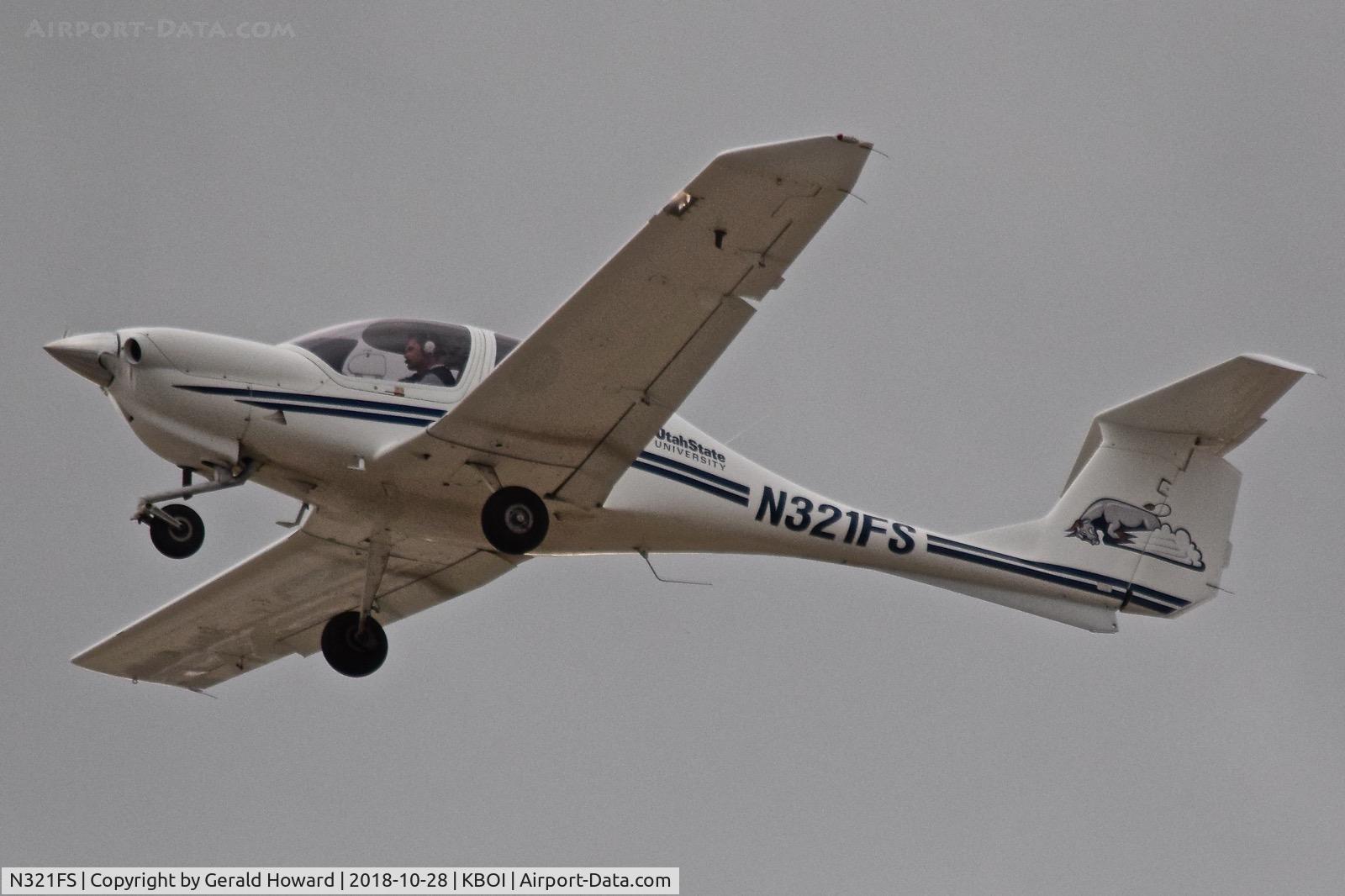 N321FS, 2004 Diamond DA-40 Diamond Star C/N 40.384, Departing BOI.