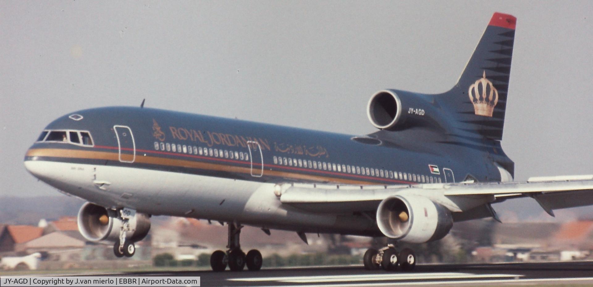 JY-AGD, 1982 Lockheed L-1011-385-3 TriStar 500 C/N 293A-1229, Landing Brussels 25L