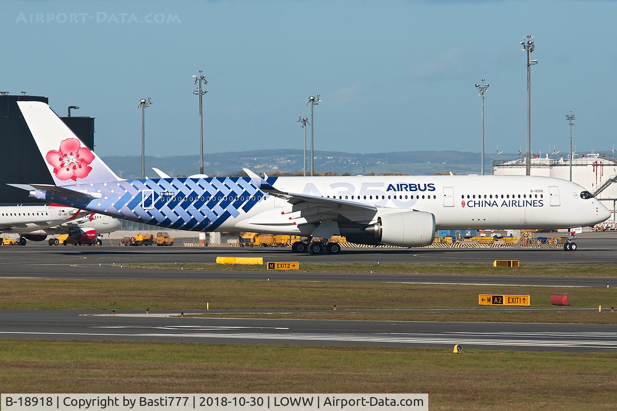 B-18918, 2018 Airbus A350-941 C/N 239, B-18918 @VIE