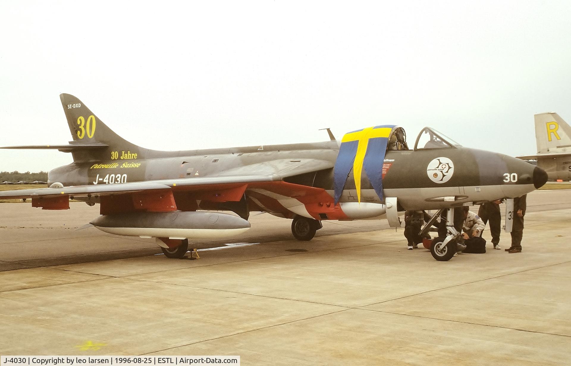 J-4030, 1958 Hawker Hunter F.58 C/N 41H-697397, Ljungbyhed F.5 25.8.1996