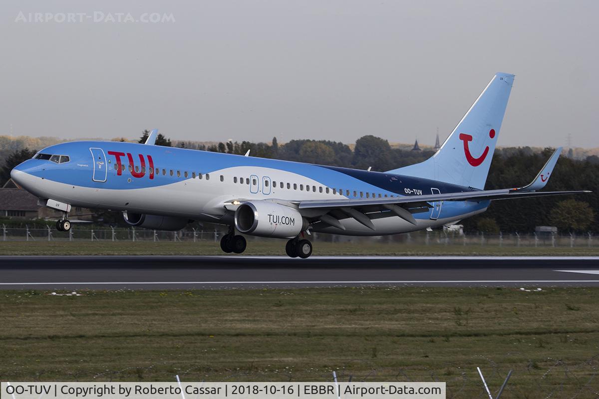 OO-TUV, 2011 Boeing 737-86J C/N 36883, Brussels