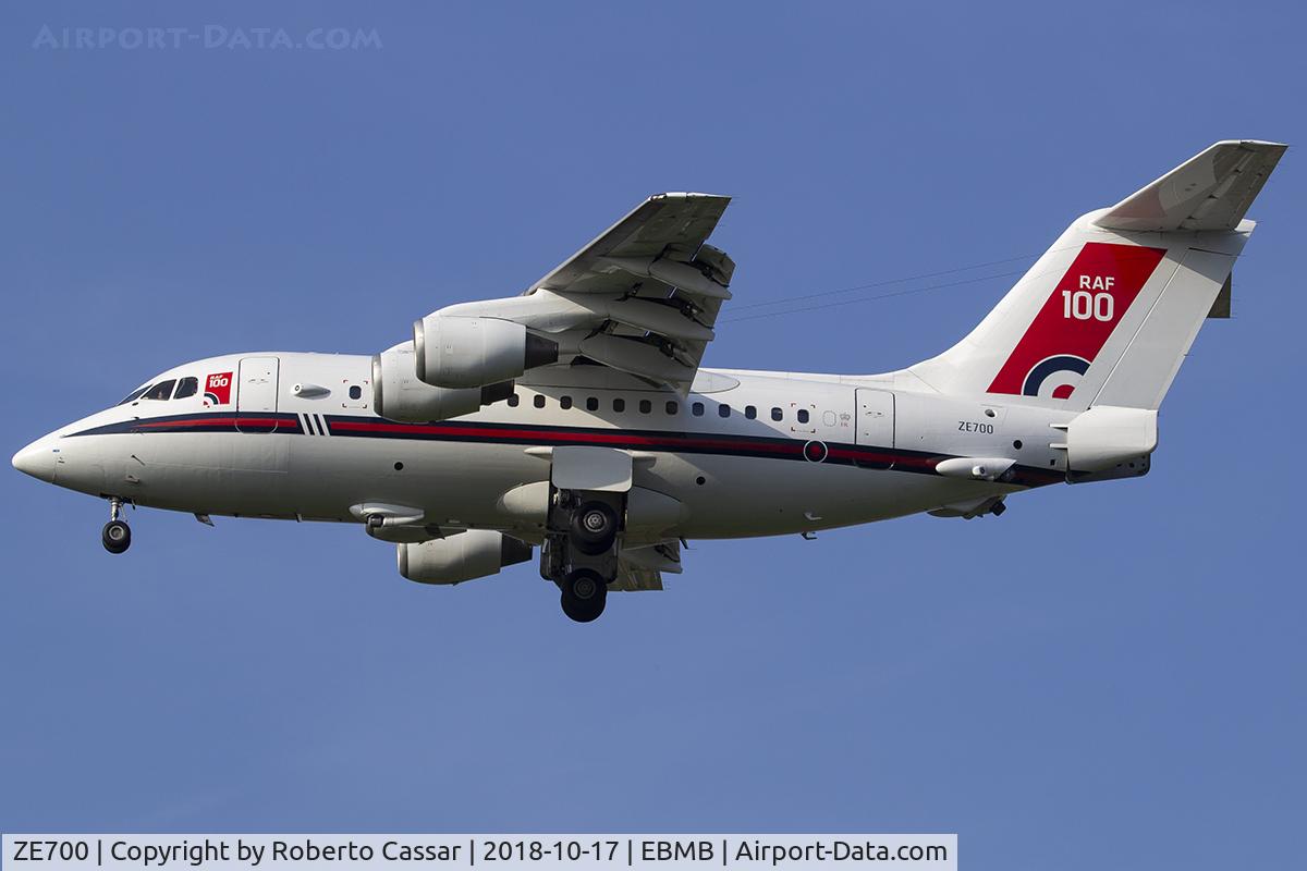 ZE700, 1984 British Aerospace BAe.146-100 CC.2 C/N E1021, ASEM SUMMIT