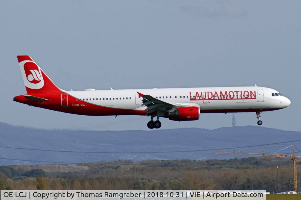 OE-LCJ, 2012 Airbus A321-211 C/N 5126, Laudamotion Airbus A321
