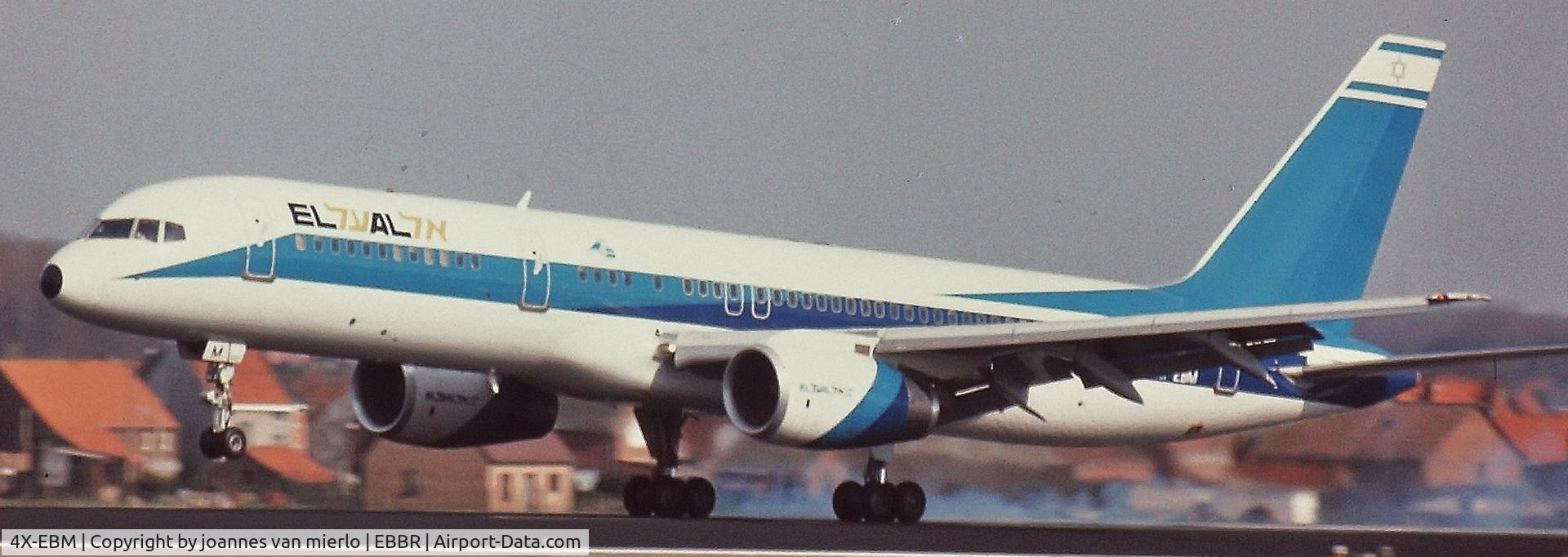 4X-EBM, 1987 Boeing 757-258 C/N 23918, Landing Brussels 25L