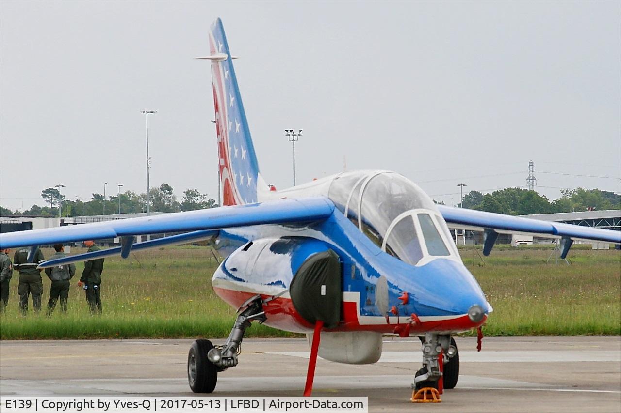 E139, Dassault-Dornier Alpha Jet E C/N E139, Dassault-Dornier Alpha Jet E (F-UGFC), Athos 02 of Patrouille de France 2017, Flight line, Bordeaux-Mérignac Air Base 106 (LFBD-BOD) Open day 2017