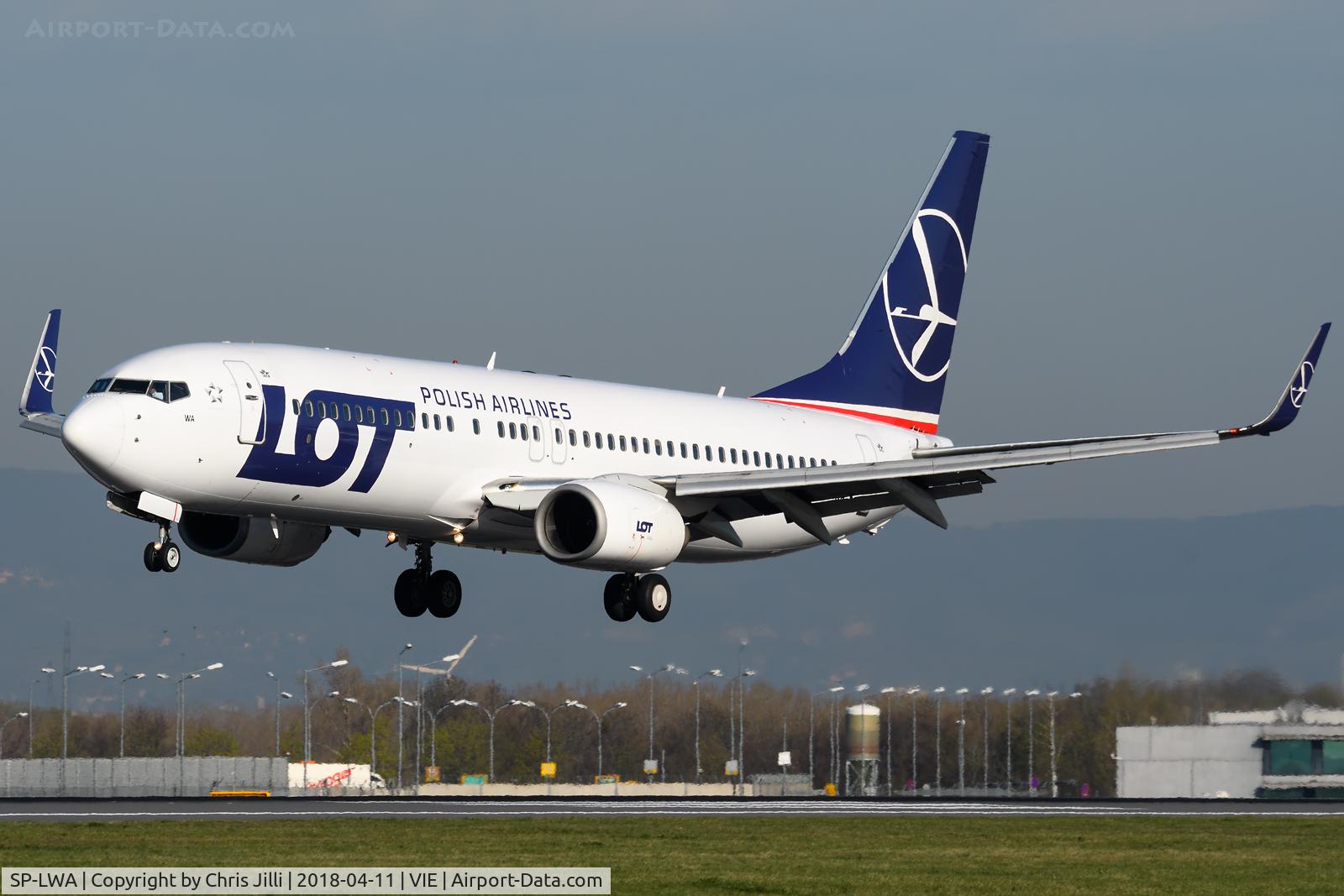 SP-LWA, 2005 Boeing 737-89P C/N 30682, LOT