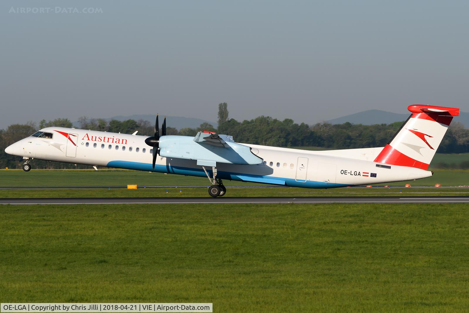 OE-LGA, 1999 De Havilland Canada DHC-8-402Q Dash 8 C/N 4014, Austrian