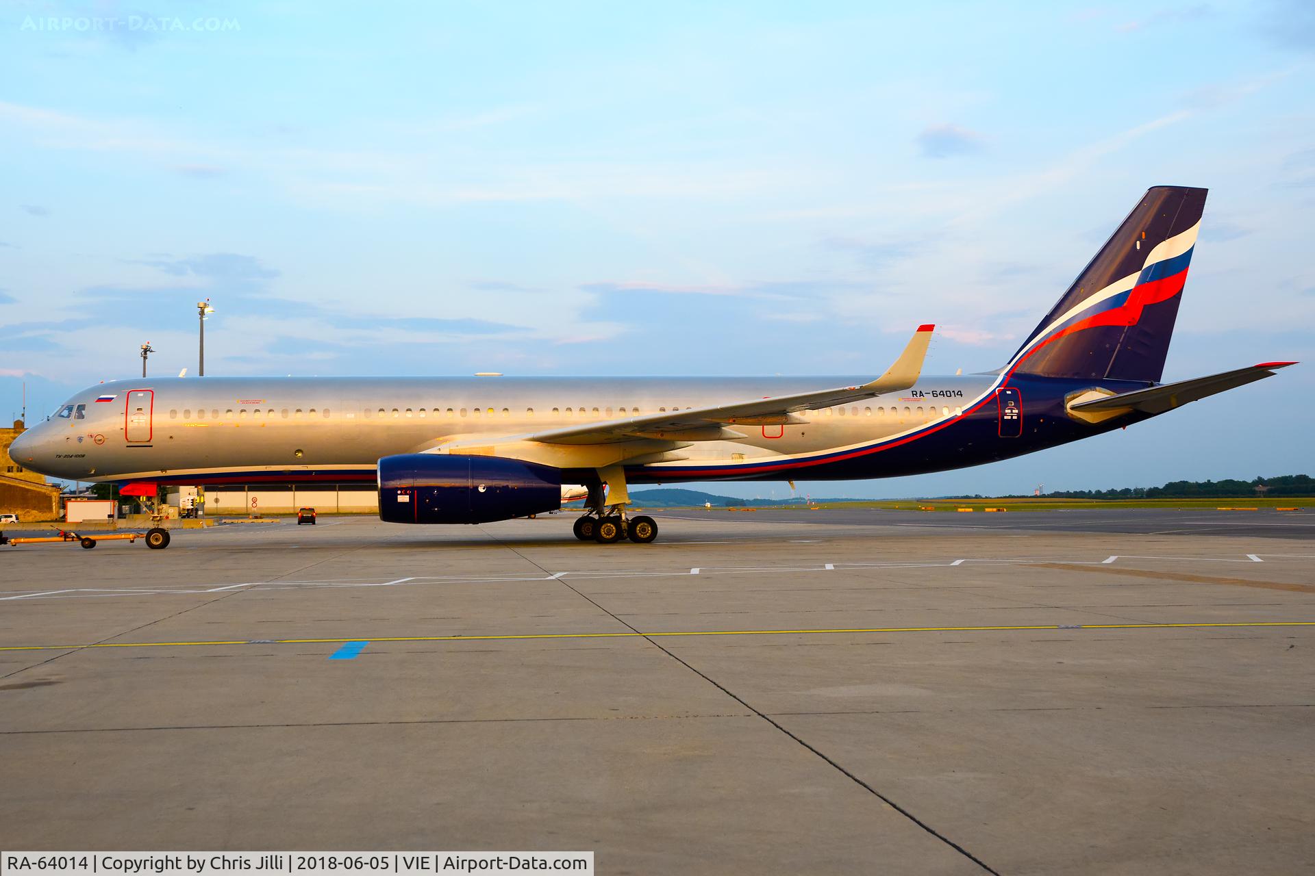 RA-64014, 1993 Tupolev Tu-204 C/N 145074-4364014, RusJet