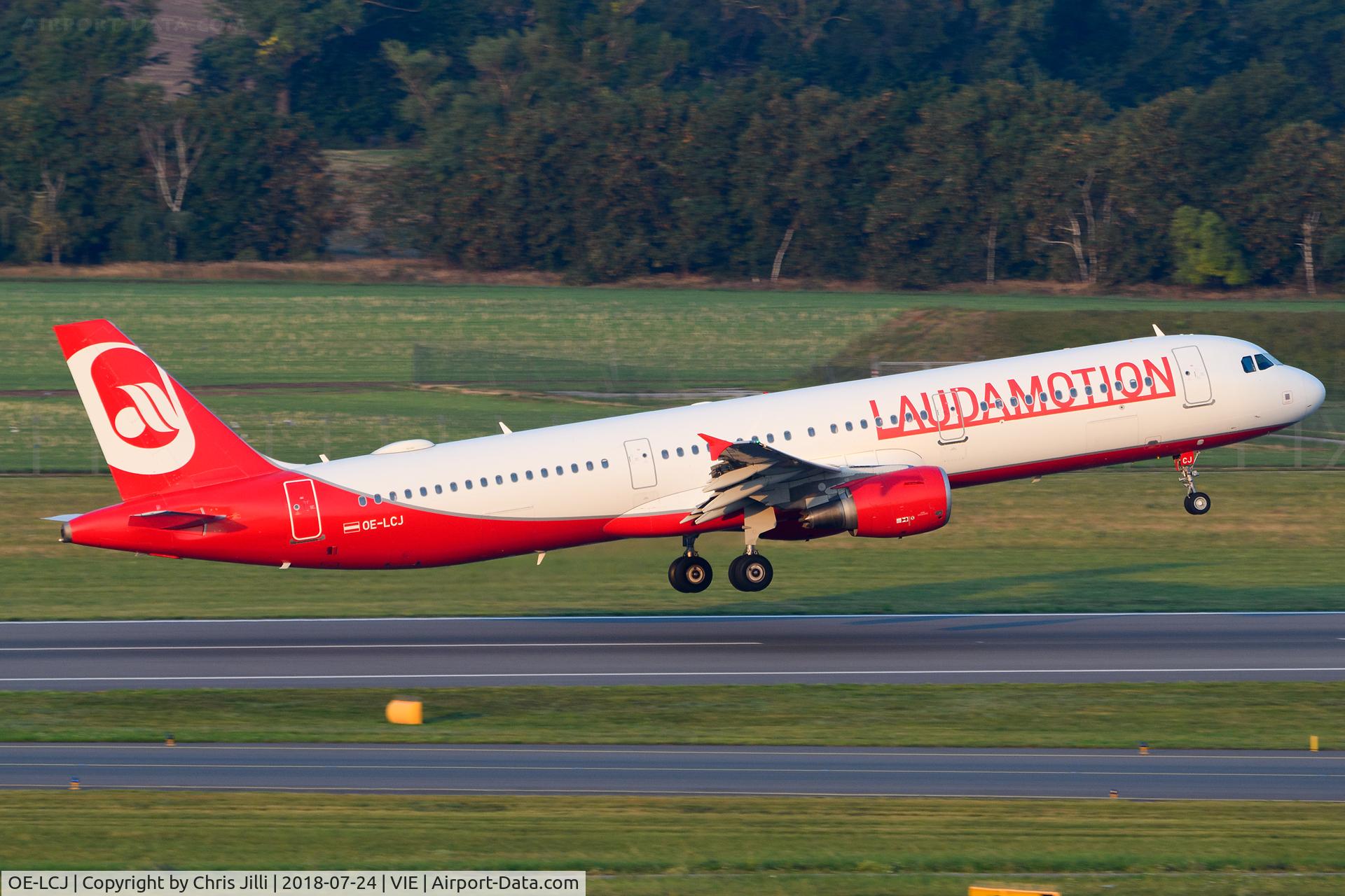 OE-LCJ, 2012 Airbus A321-211 C/N 5126, Laudamotion