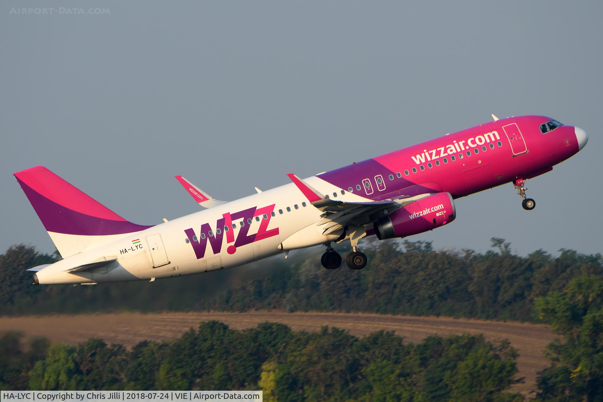 HA-LYC, 2014 Airbus A320-232 C/N 6098, Wizzair