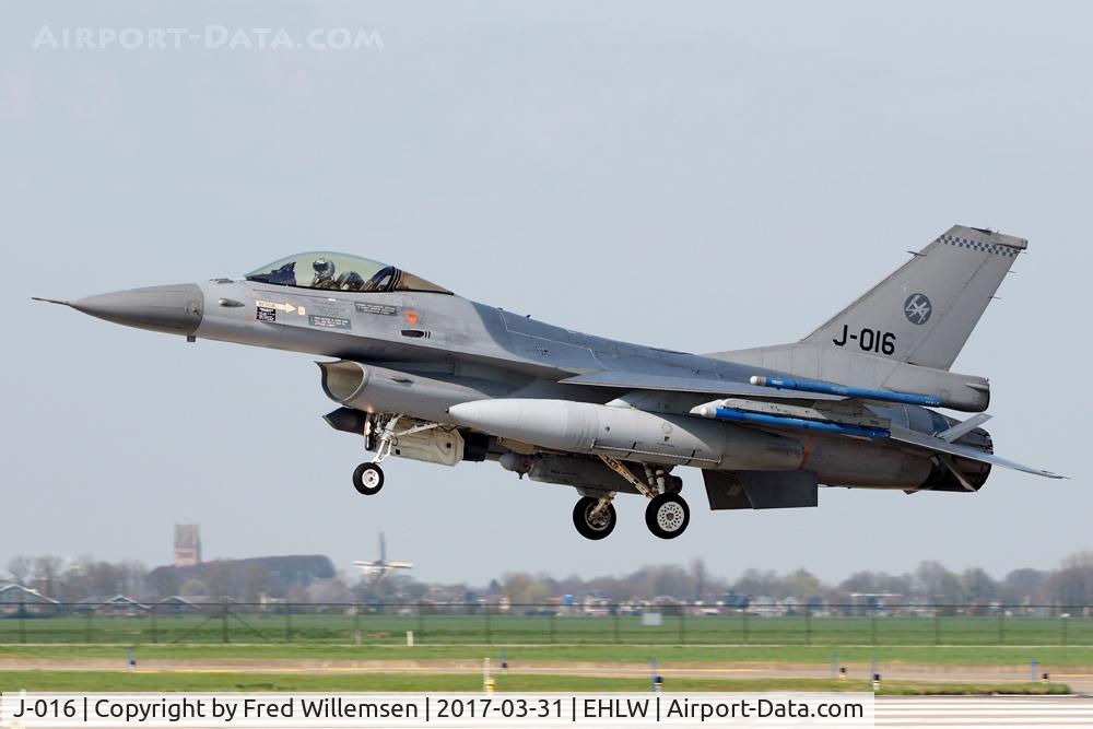 J-016, General Dynamics F-16AM Fighting Falcon C/N 6D-172, 