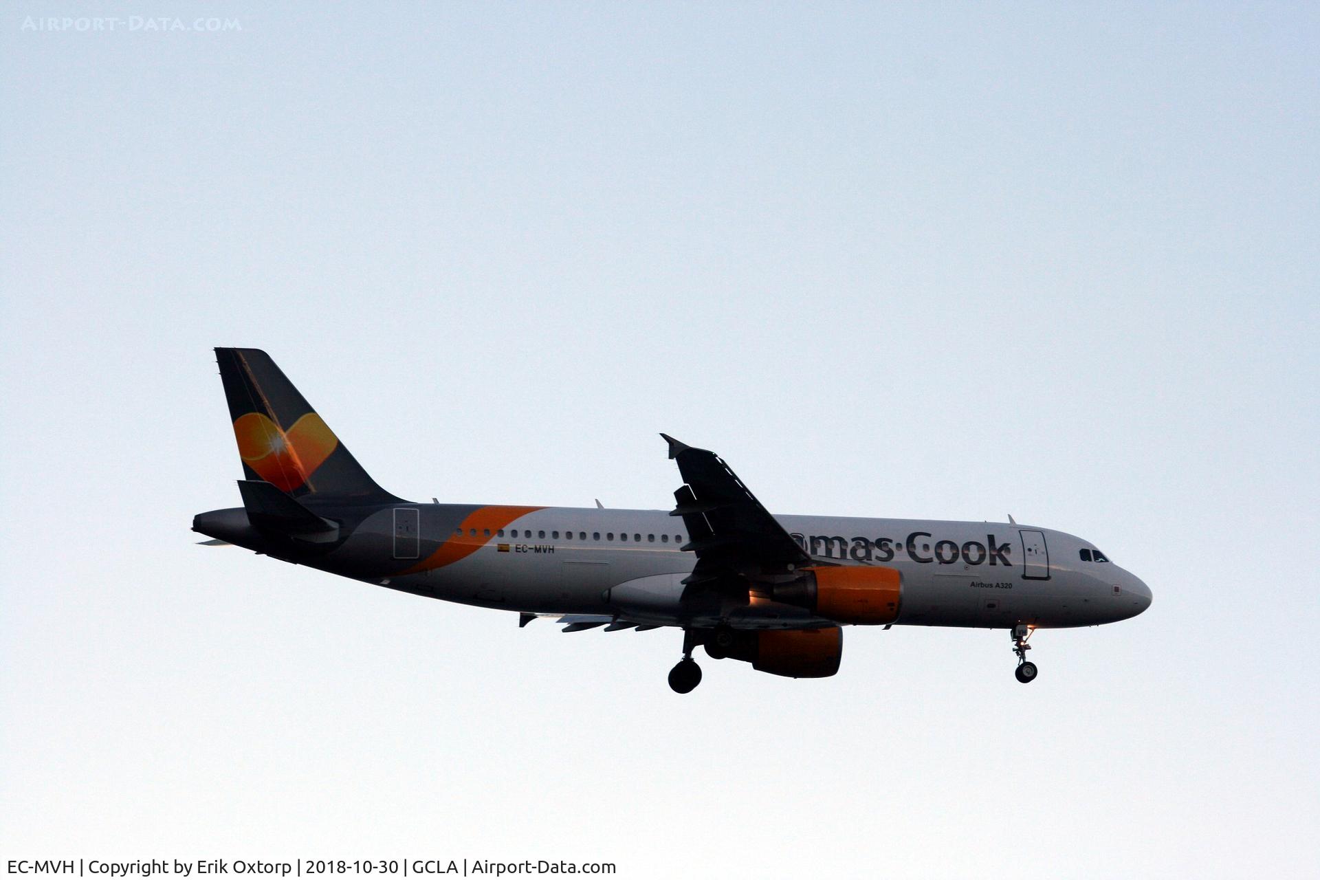 EC-MVH, 2003 Airbus A320-214 C/N 2142, EC-MVH landing SPC