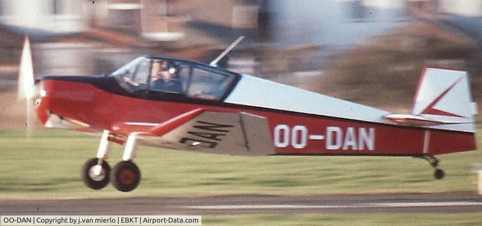 OO-DAN, Jodel D-112 C/N 1305, Landing Kortrijk Wevelgem Belgium
